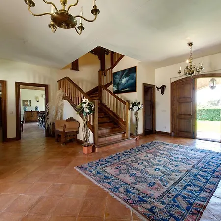 El Piruetano Villa *