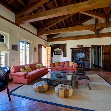 Вілла El Piruetano